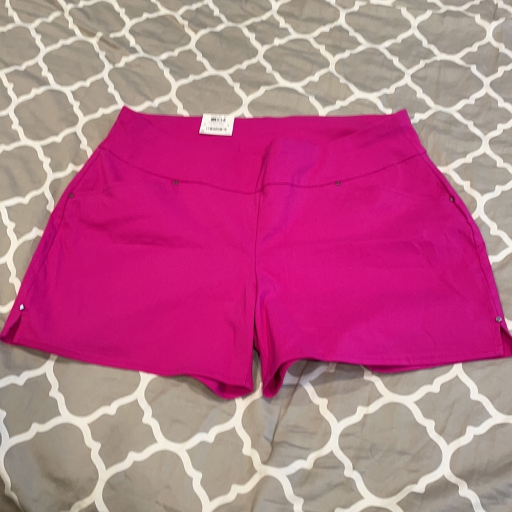 I.N.C pink stretchy pull-on shorts NWT!